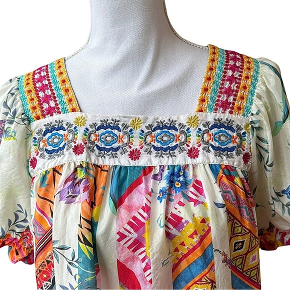 Johnny Was Blouse Size XS Tweety Mixed Print 100% Silk Floral Embroidered - Picture 5 of 15